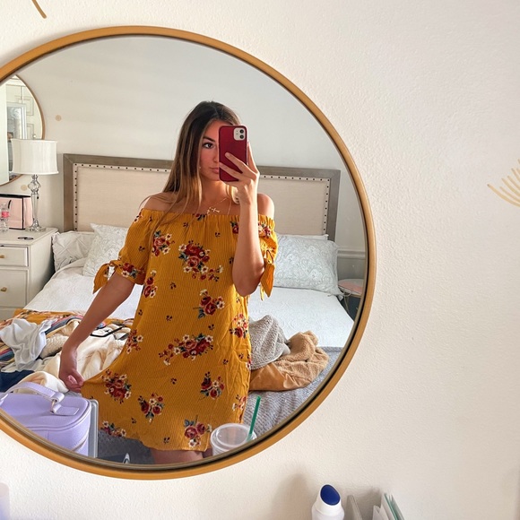 YELLOW FLORAL STRAPLESS DRESS - Picture 2 of 5